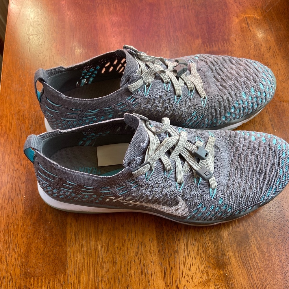 Nike Zoom Sneakers